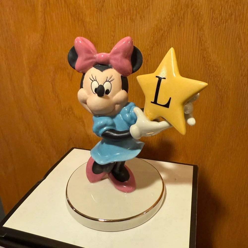 Brand New Lenox Disney You're A Shining Star Minnie Mouse Letter L Figurine NIB